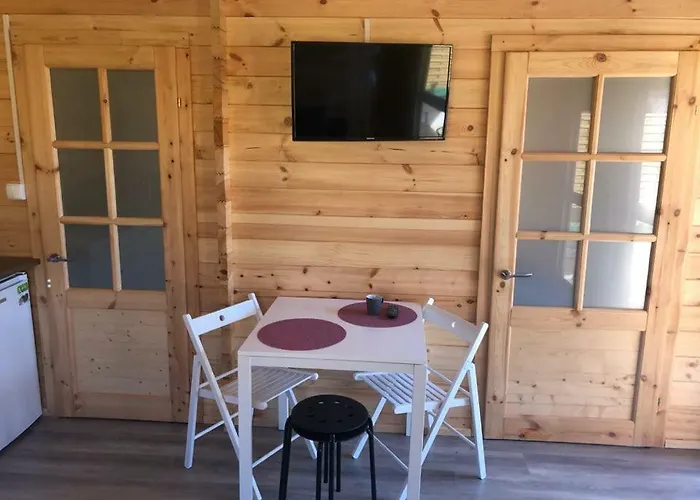 Letniskowe Oses Nyaraló *